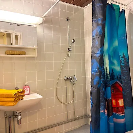 بيت للعطل Warm Wooden In *