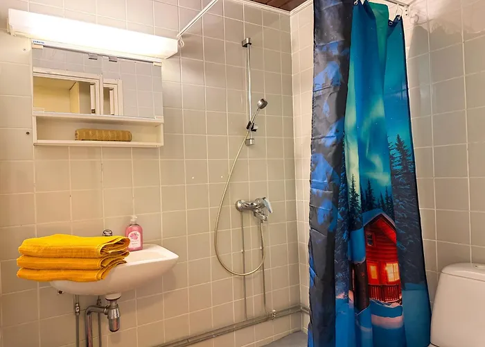 בית נופש Warm Wooden In *